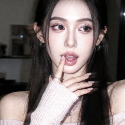 雅雅的图（拿图收藏点赞关注 白嫖滚）