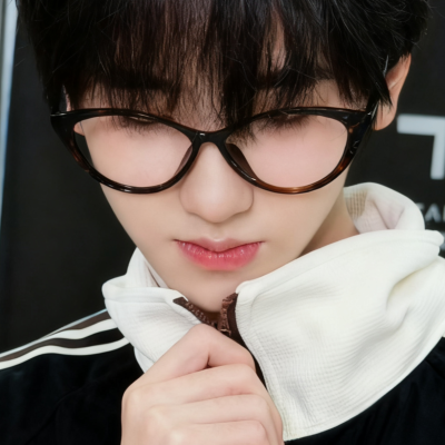 函国人在长江国际，真心求阿迪男显化教程