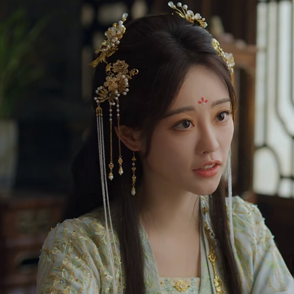 祝绪丹
书卷一梦