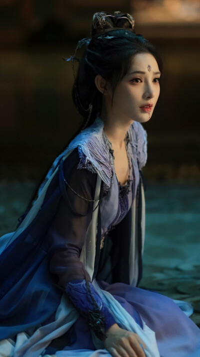 暗河传 慕雨墨 彭小苒