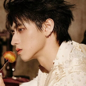 我却只为你折腰