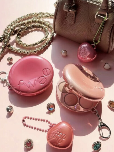 时尚的包包挂饰