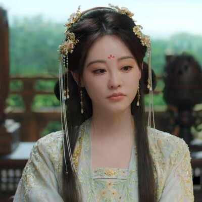 祝绪丹
书卷一梦