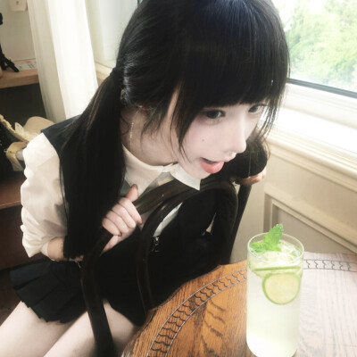 总是唉声叹气的话 幸福会跑掉的