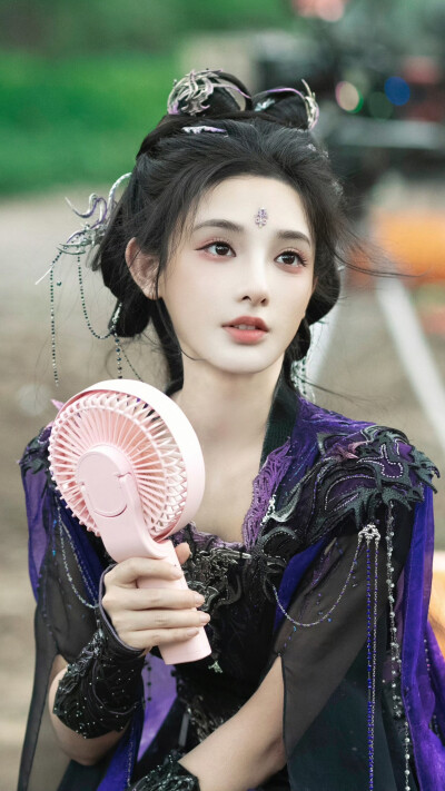 暗河传 慕雨墨 彭小苒