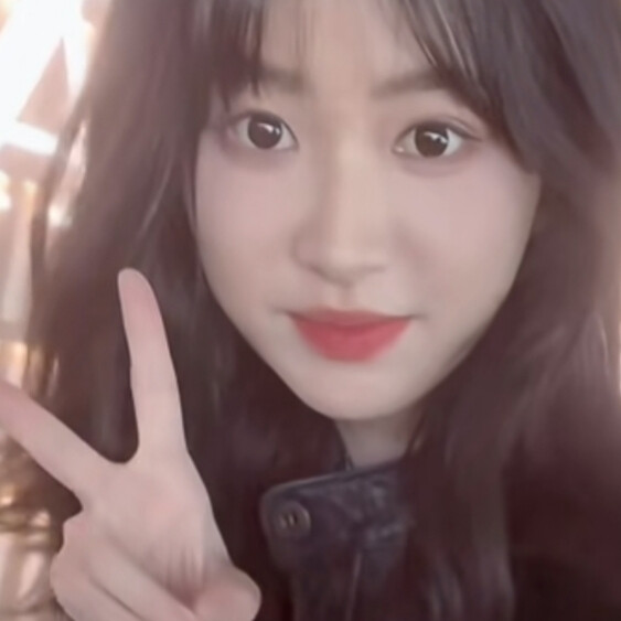 遇事不决就比剪刀8＜