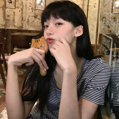 总是唉声叹气的话 幸福会跑掉的