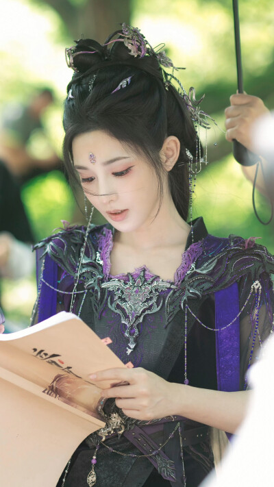 暗河传 慕雨墨 彭小苒