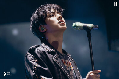 251119
官推更新硕珍相关
진 (Jin) ‘#RUNSEOKJIN_EP.TOUR_ENCORE' Photo Sketch