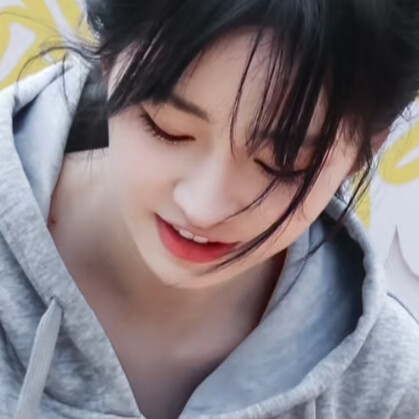 风吹乱了她的思绪