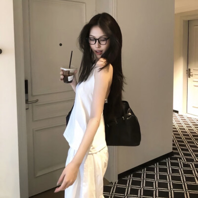 雅雅的图（拿图收藏点赞关注 白嫖滚）