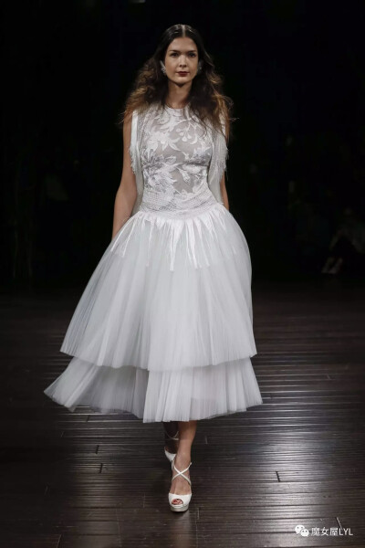 ​NAEEM KHAN 纳伊·姆汗2017婚纱系列