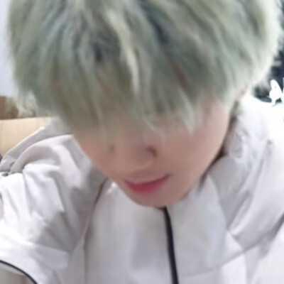 宝宝你是一只绿毛兔