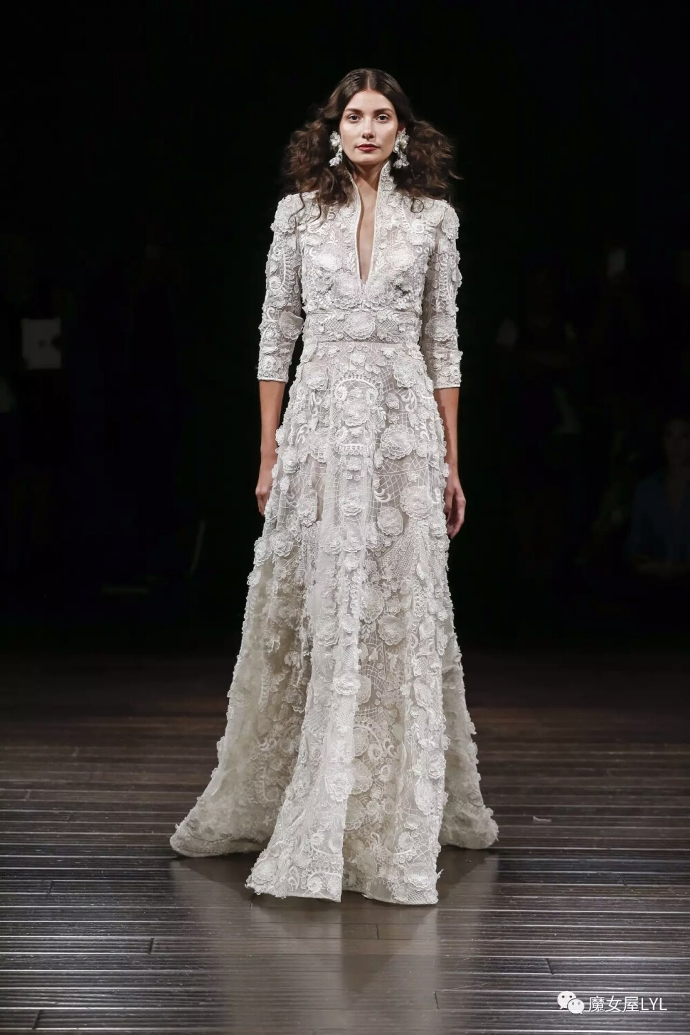 ​NAEEM KHAN 纳伊·姆汗2017婚纱系列