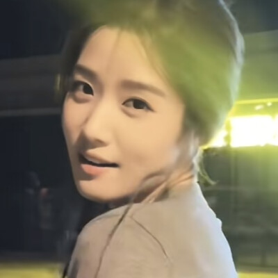 为什么你的眼睛总是亮晶晶