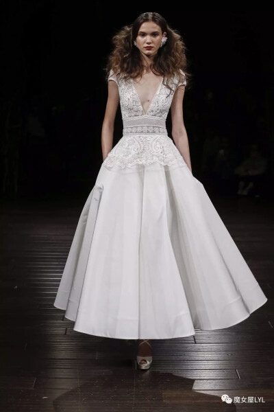 ​NAEEM KHAN 纳伊·姆汗2017婚纱系列