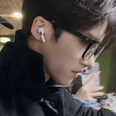 但求跟你伴奏残酷够仁慈未够