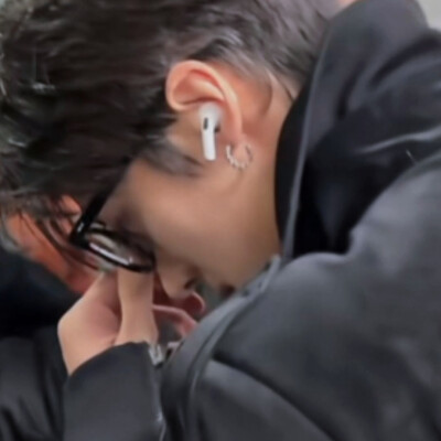 但求跟你伴奏残酷够仁慈未够