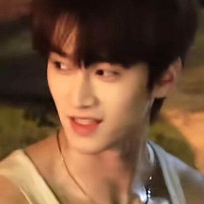 胳膊怎么一直痒