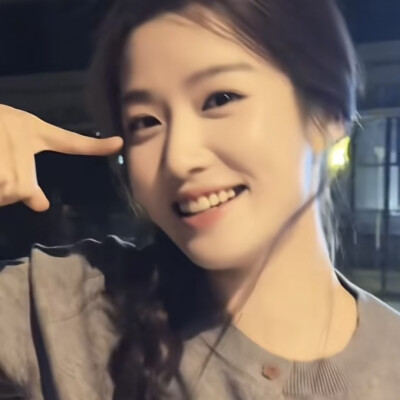 为什么你的眼睛总是亮晶晶