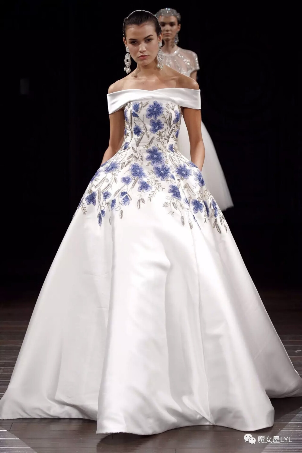 ​NAEEM KHAN 纳伊·姆汗2017婚纱系列