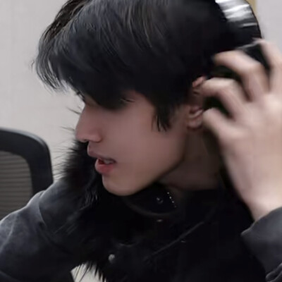 有没有人，救救登陆少年