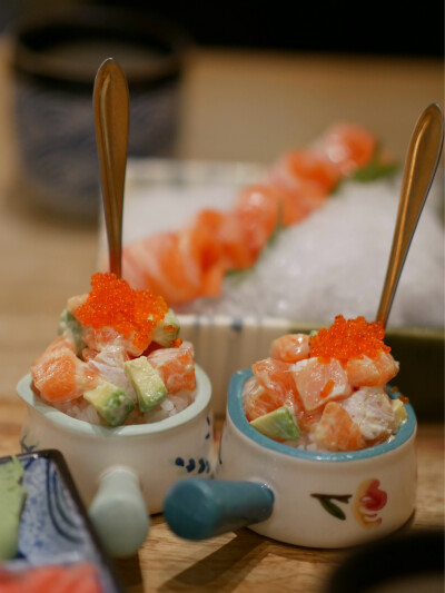 二刷鬼灭
这两年值得去影院二刷的电影实在是少
好在动物城2马上又要抬上来噜
自从泰业开了戏作寿司隔几天就要过来五蚂蚁毕竟焦糖鹅肝和星鳗摄人神魂
王狗把附近的瑞幸一家家问过去果然找到了沧海遗珠九柱杯店员看他…