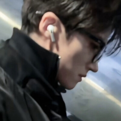 但求跟你伴奏残酷够仁慈未够