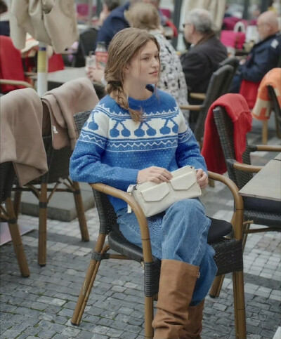 BY爱喝可乐的古娜小姐