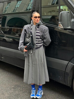 BY爱喝可乐的古娜小姐