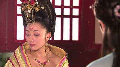 第三十三集 殷桃
杨贵妃秘史 杨玉环