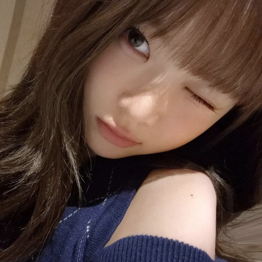 我想做一个看起来柔软但内心是石头的人