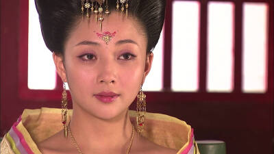 第三十三集 殷桃
杨贵妃秘史 杨玉环