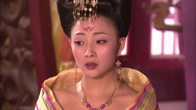 第三十三集 殷桃
杨贵妃秘史 杨玉环