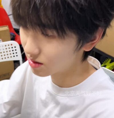 其实你伤口也很痛