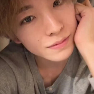 你好像知道你自己很可爱呀