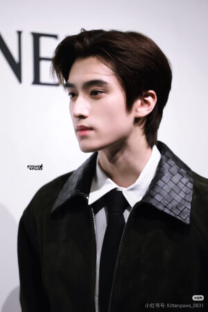 
The line between black and white、黑与白的界线/