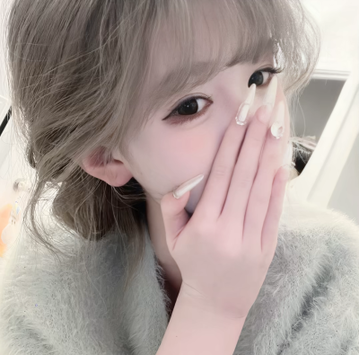 一场秋雨一场寒 秋总是慢慢入的 但冷是突然的 接下来的日子 记得添衣