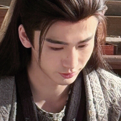 为毛你用我朋友截的当头像但是却0个收藏啥意思啊？真想给我朋友揉揉