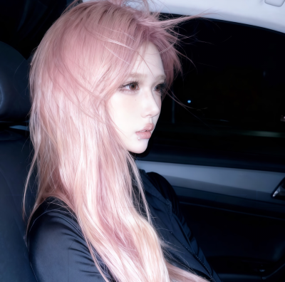 一场秋雨一场寒 秋总是慢慢入的 但冷是突然的 接下来的日子 记得添衣