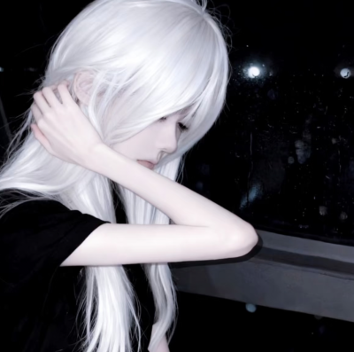 一场秋雨一场寒 秋总是慢慢入的 但冷是突然的 接下来的日子 记得添衣