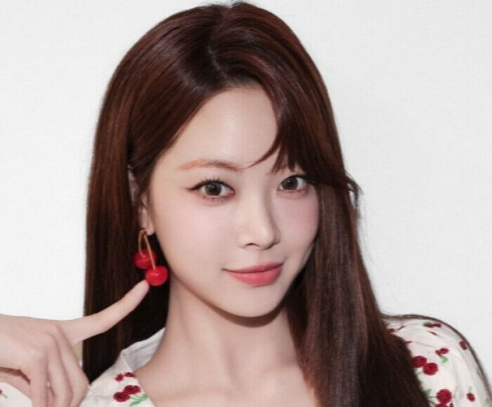 金采源&洪恩採&宫脇咲良