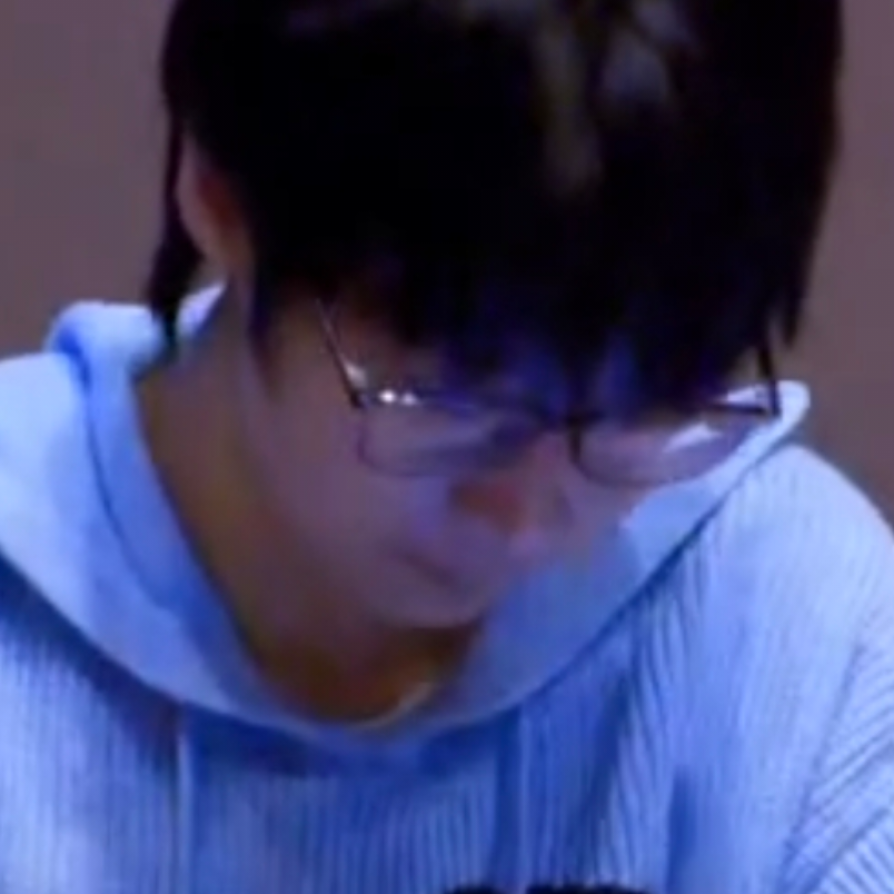 文案是谁给我截点头像用