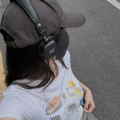 〆 一本书，慢阅，细阅，跳阅，重阅，但结果不变。