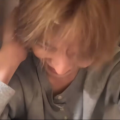 妹子你在害羞什么