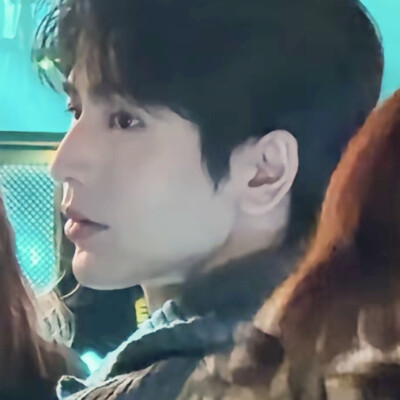 我还记得第一面见到你我的心是怎样波动