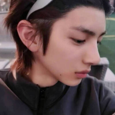 我现在一肚子火啊