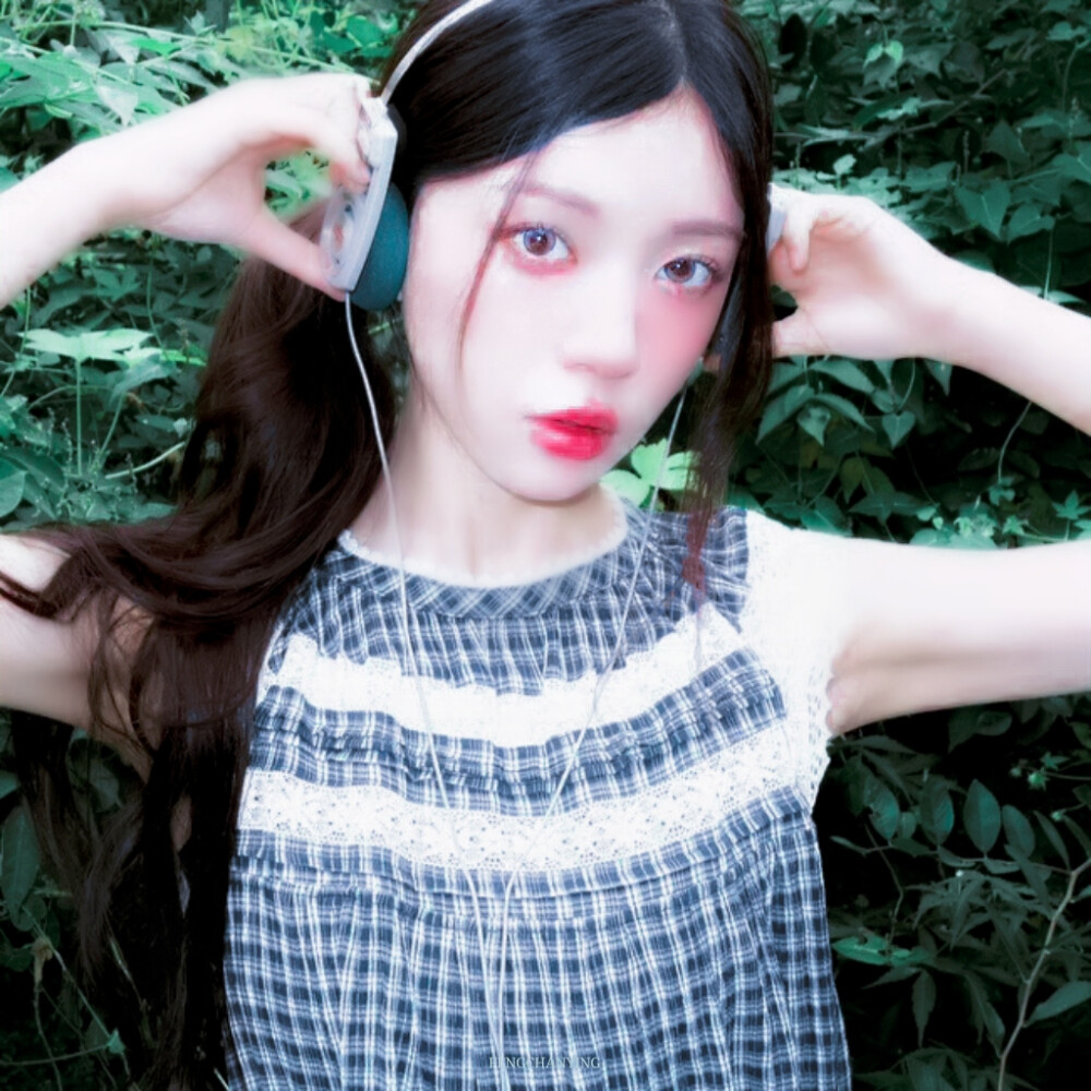 ෆ⃛(ᶿ̴͈᷇◟̵◞̵˂͈᷆ ფ