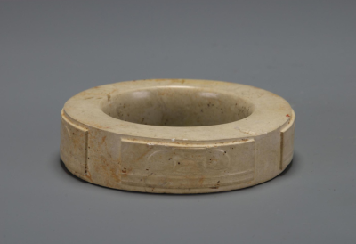 新石器时代 良渚文化兽面纹玉镯浙江省博物馆藏