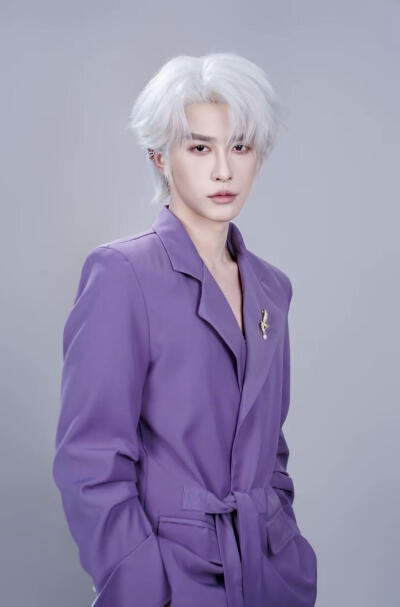 在逃99次，我的九尾狐老公追红温了 云祈